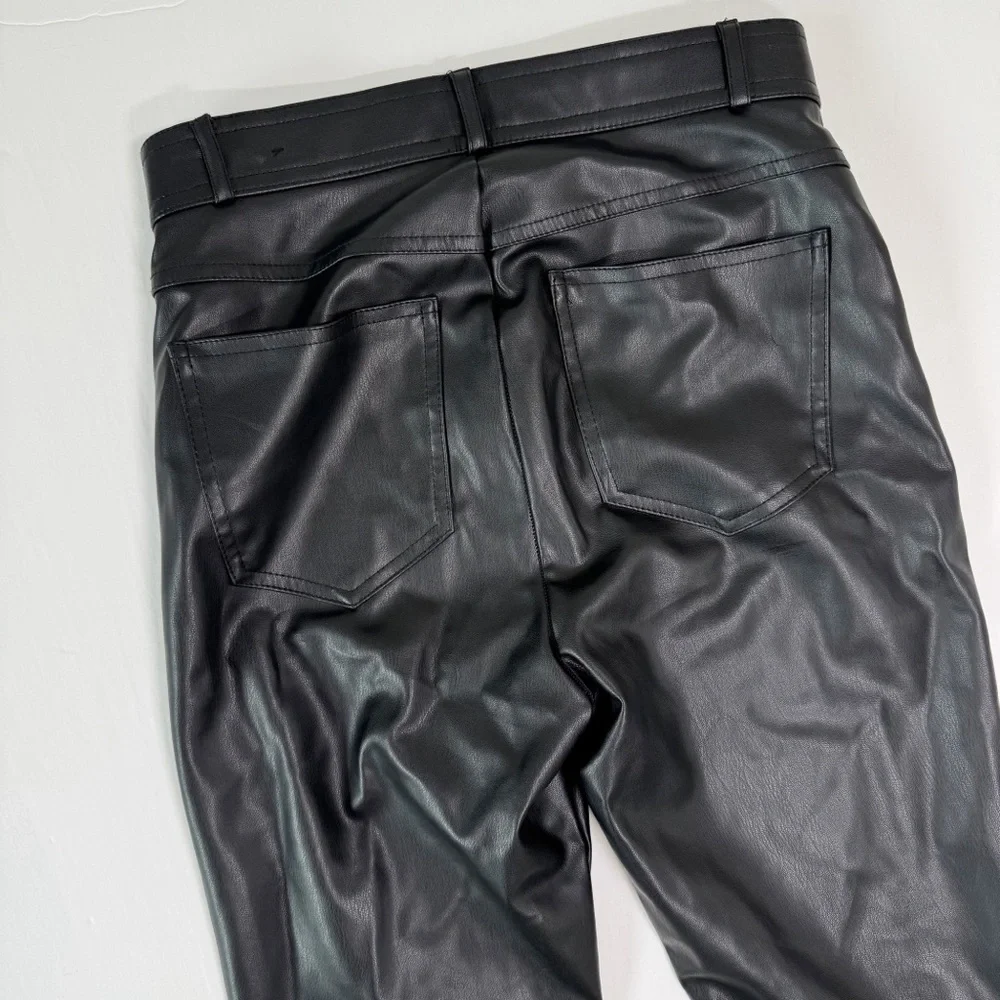 Zara Faux Leather black pants with ankle‎ zipper Size Small 5427